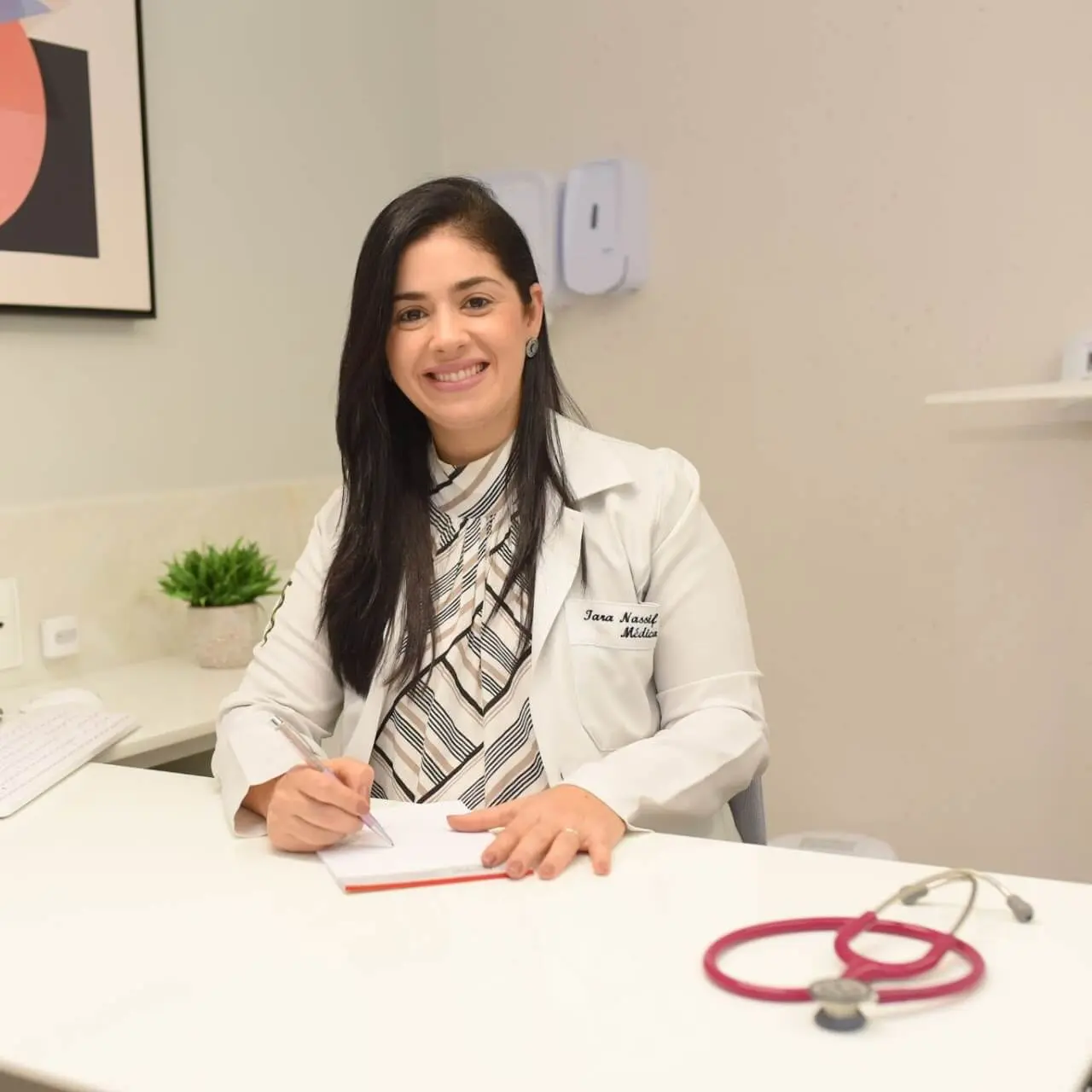 Dra. Iara Fraga — Endocrinologista Pediátrica em Natal RN